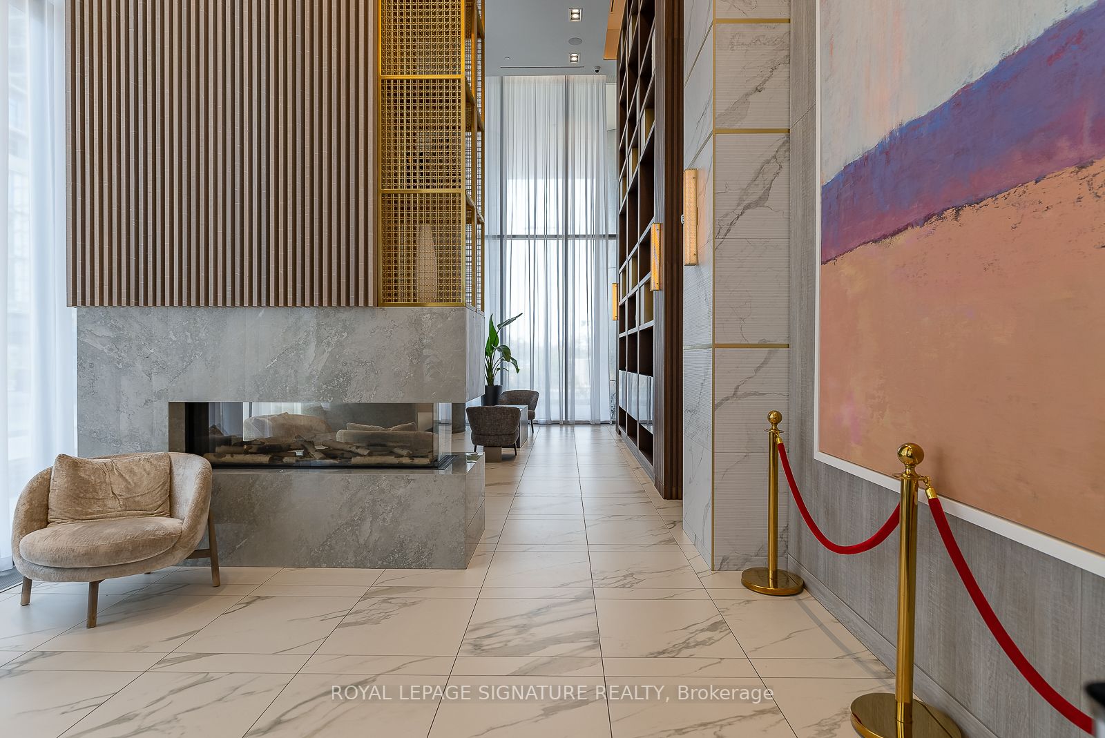 950 Portage Pkwy, #3502
