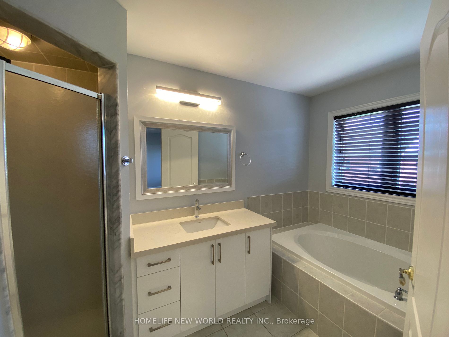 41 Ivory Silk Dr