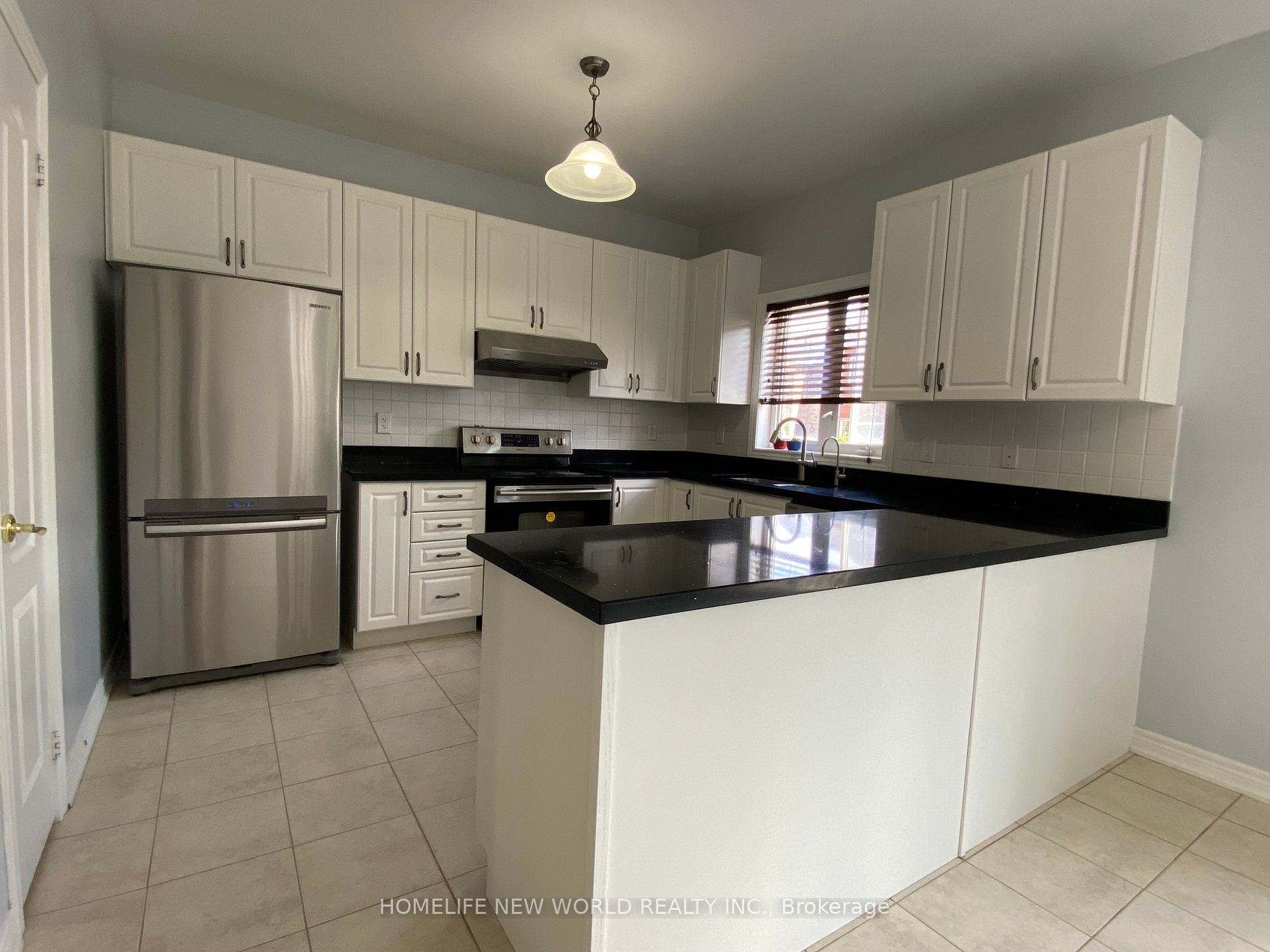 41 Ivory Silk Dr