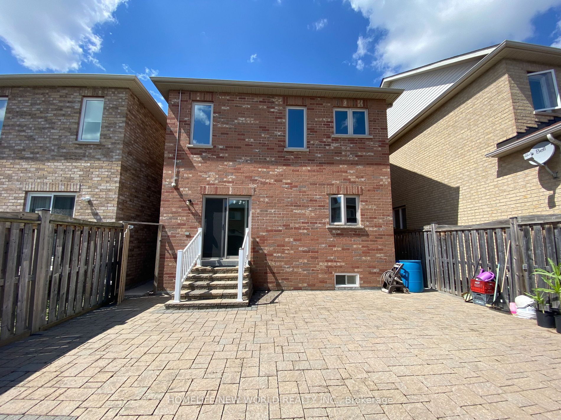 41 Ivory Silk Dr