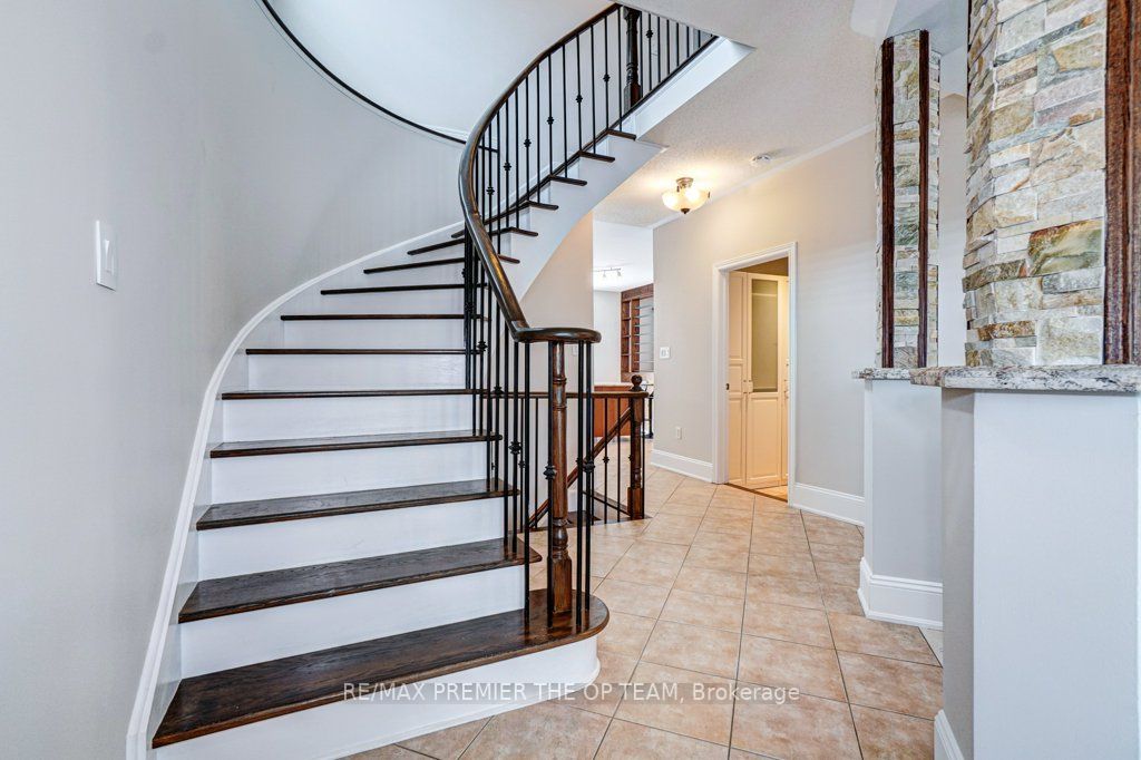 Listing N6773960 - Large Photo # 3