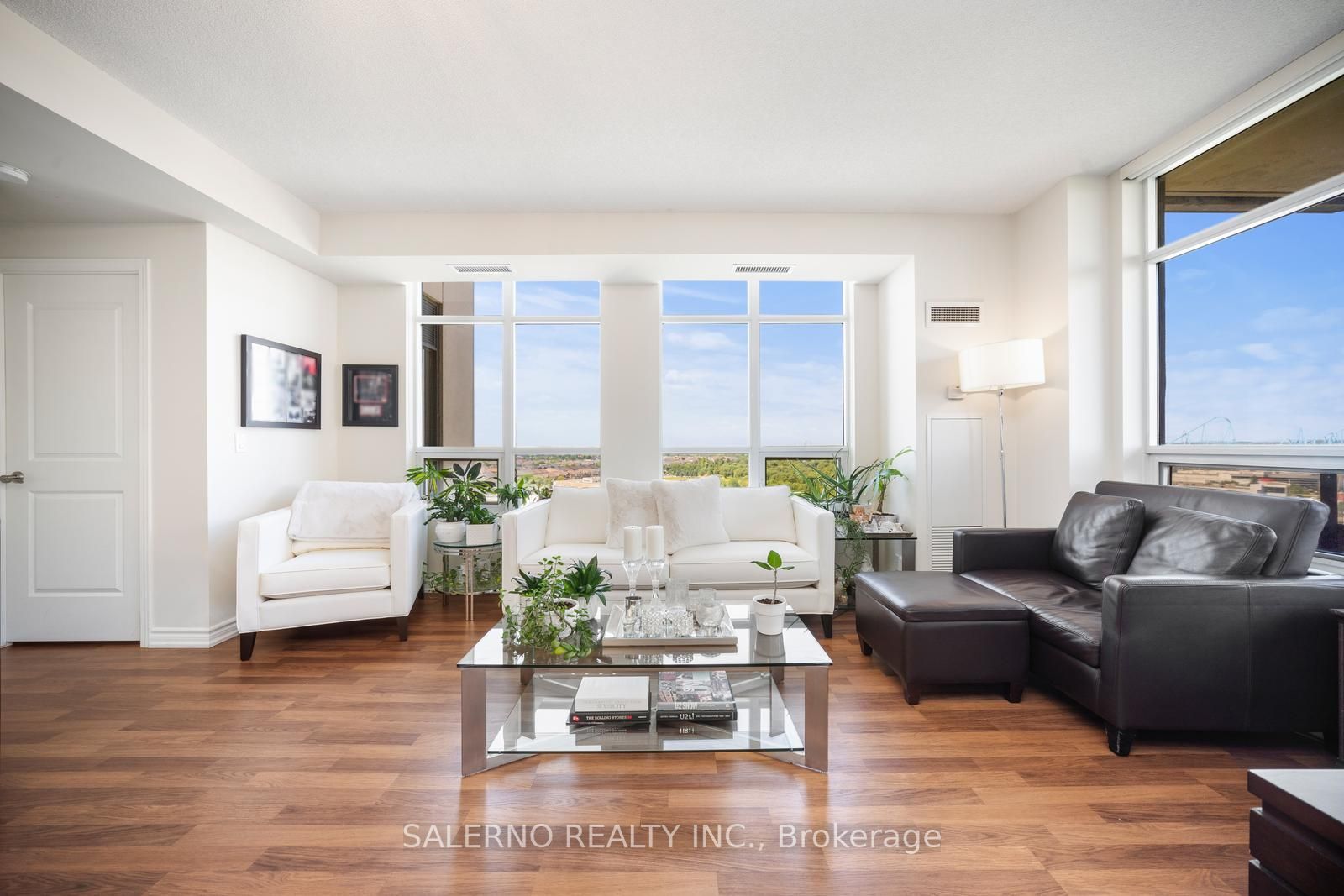 9225 Jane St, #1105