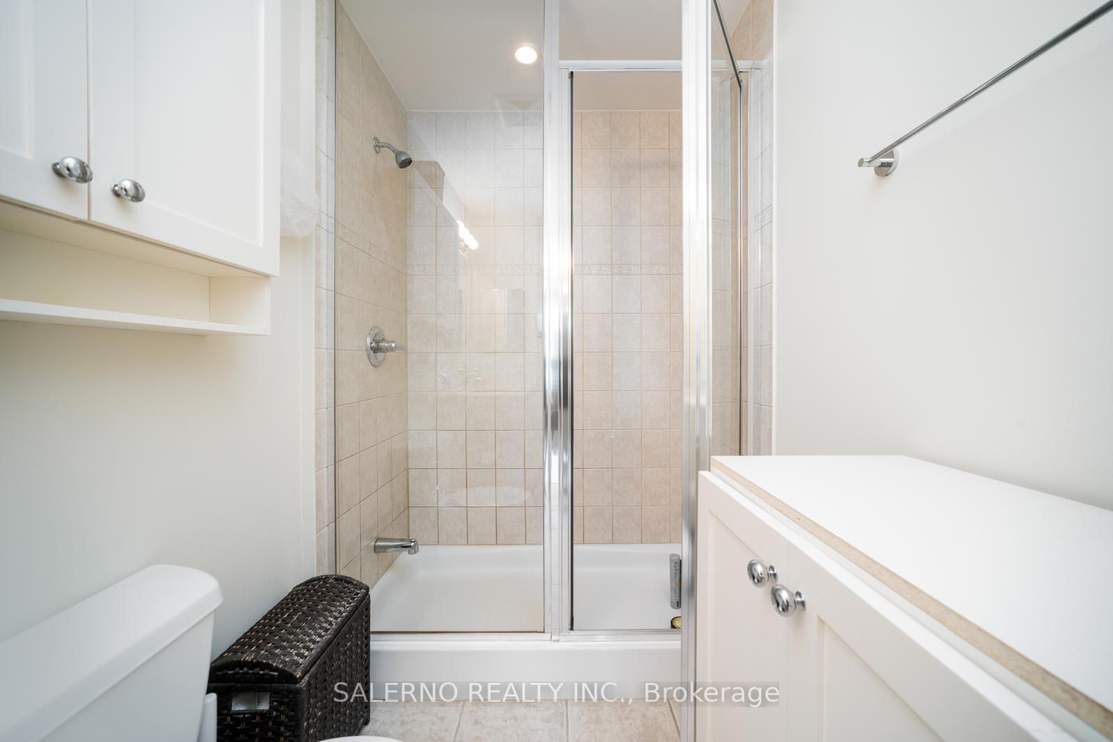 9225 Jane St, #1105