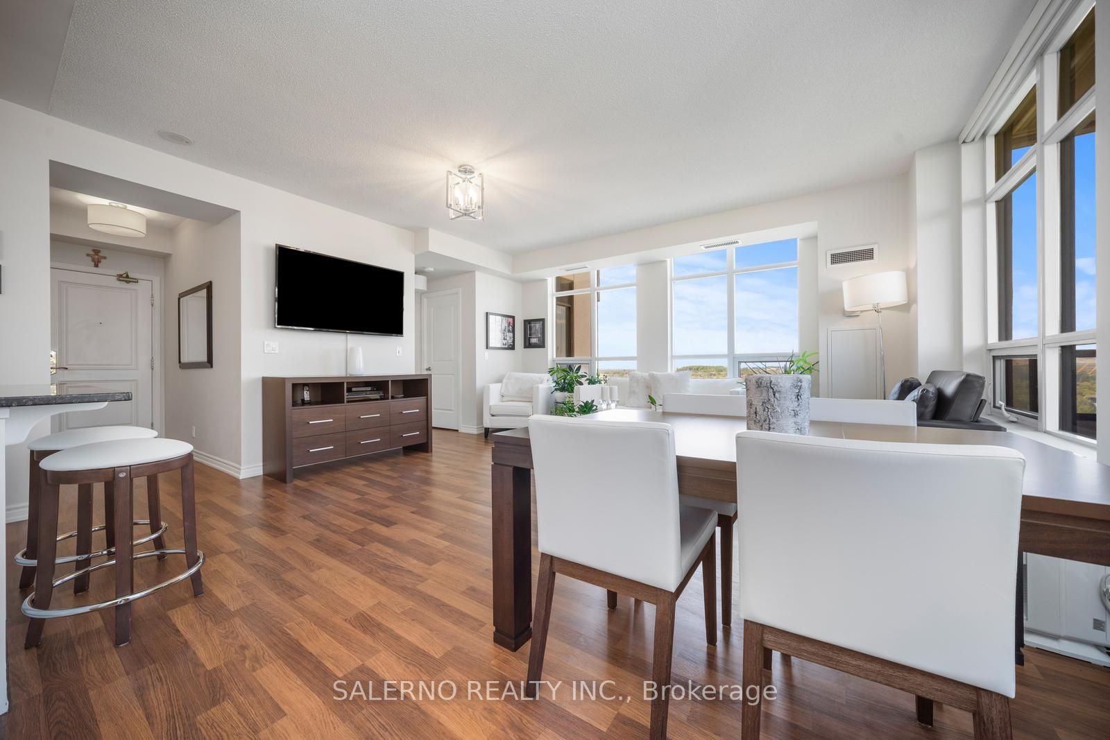 9225 Jane St, #1105
