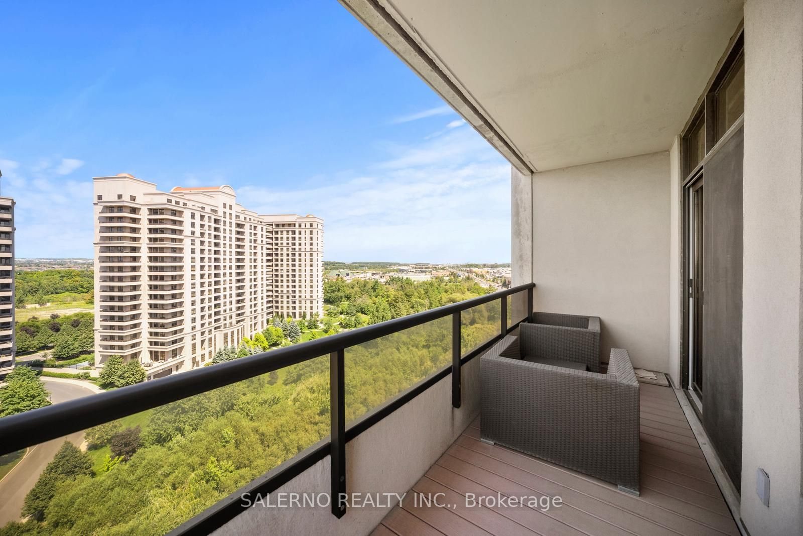 9225 Jane St, #1105