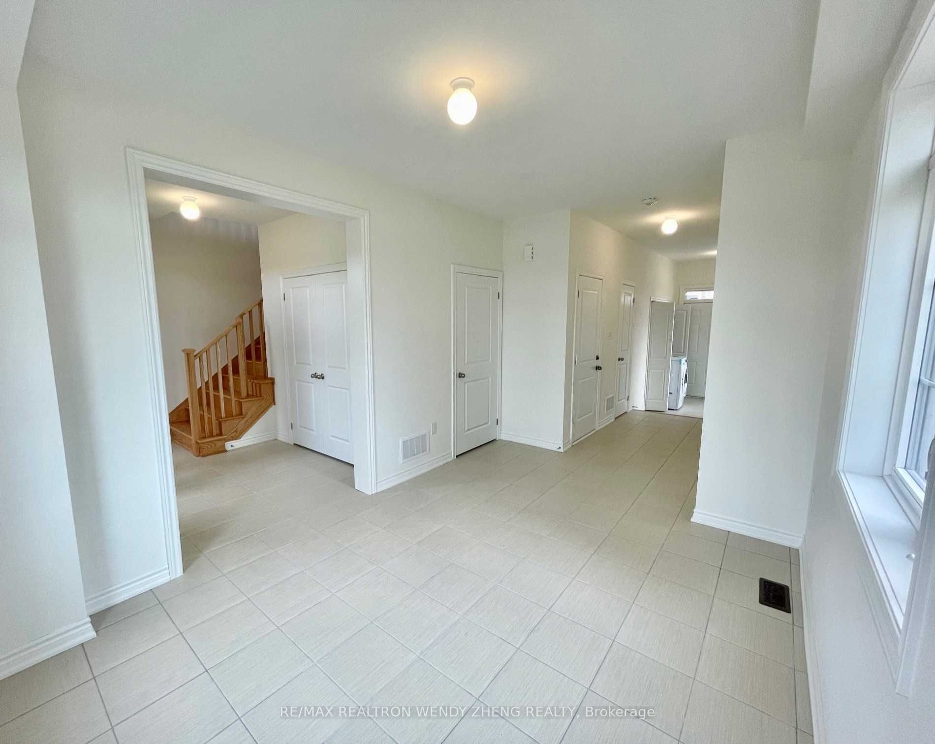 2 John Greene Lane