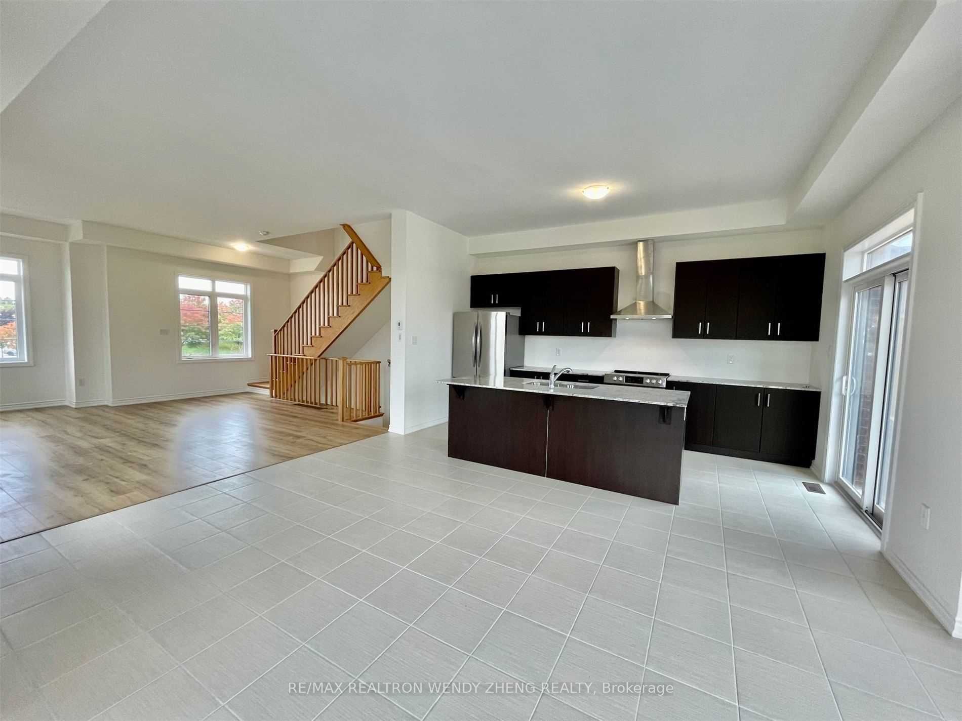 2 John Greene Lane