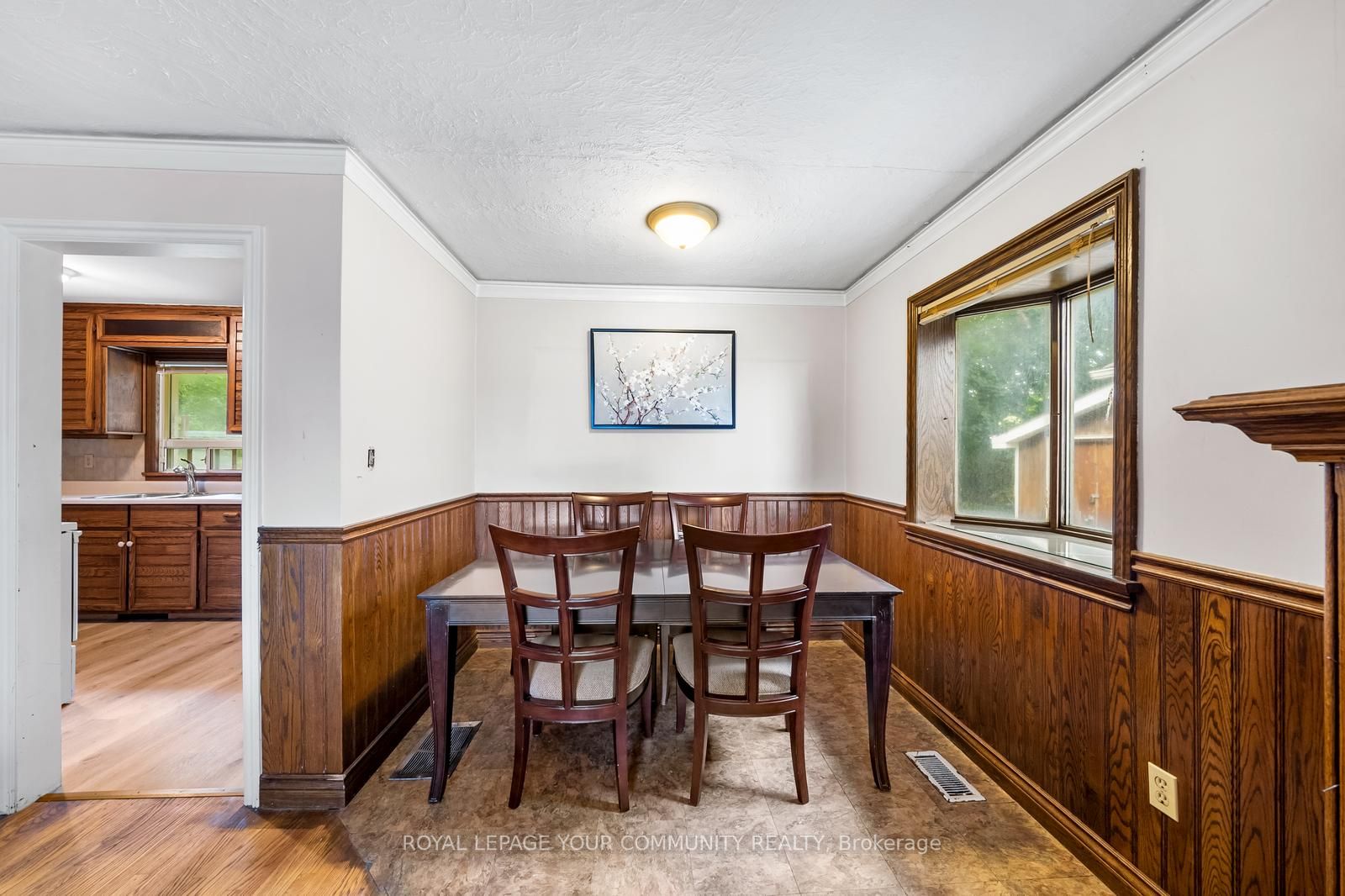 2400 King Rd