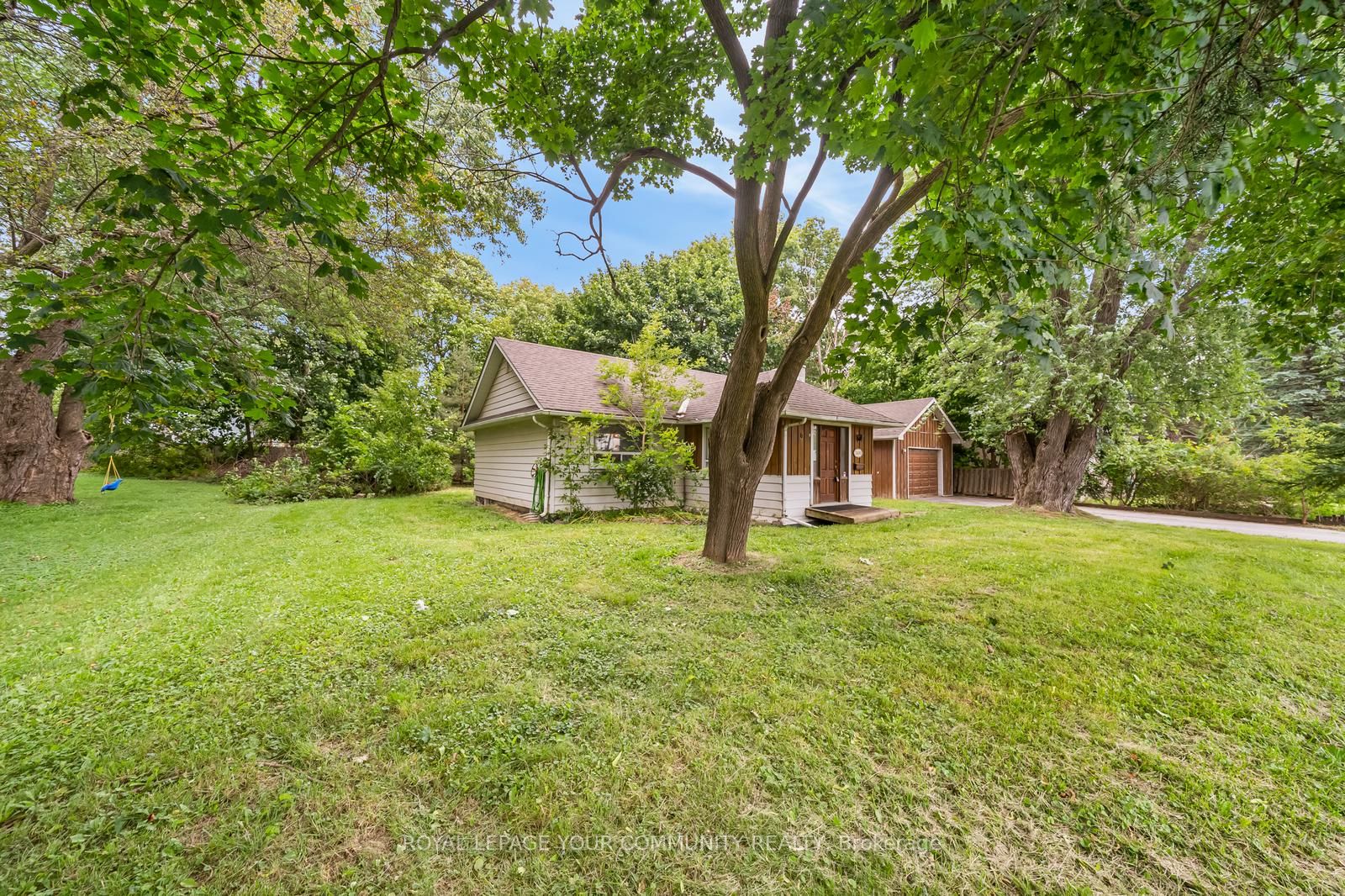 2400 King Rd