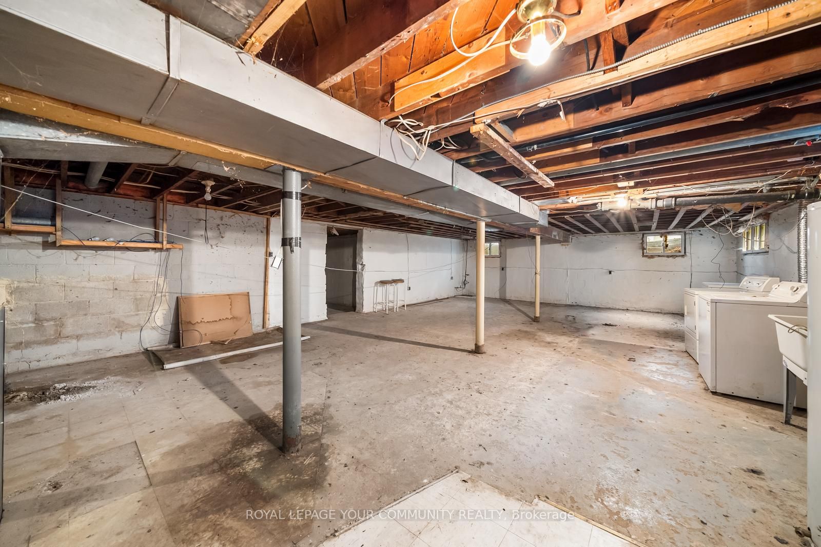2400 King Rd