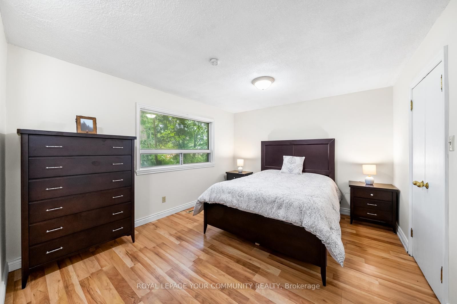 2400 King Rd