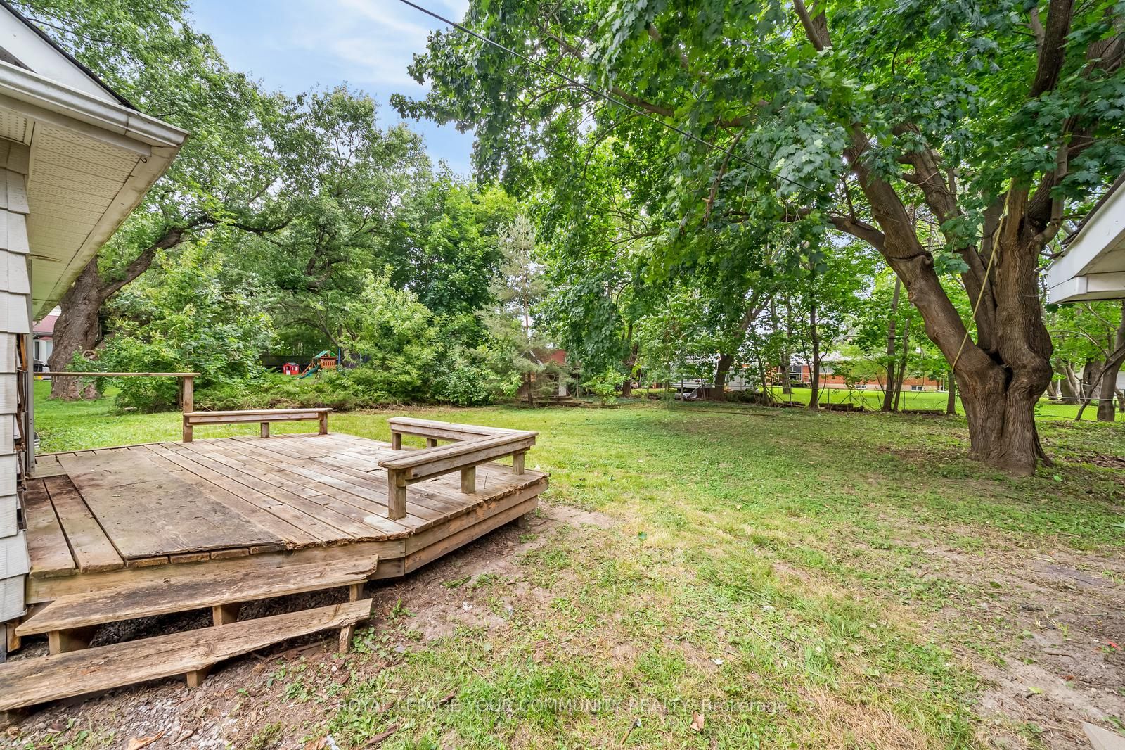 2400 King Rd