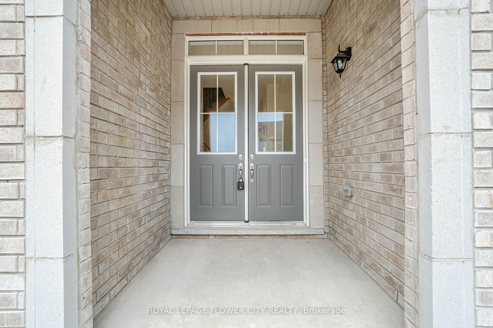 1677 Corsal Crt