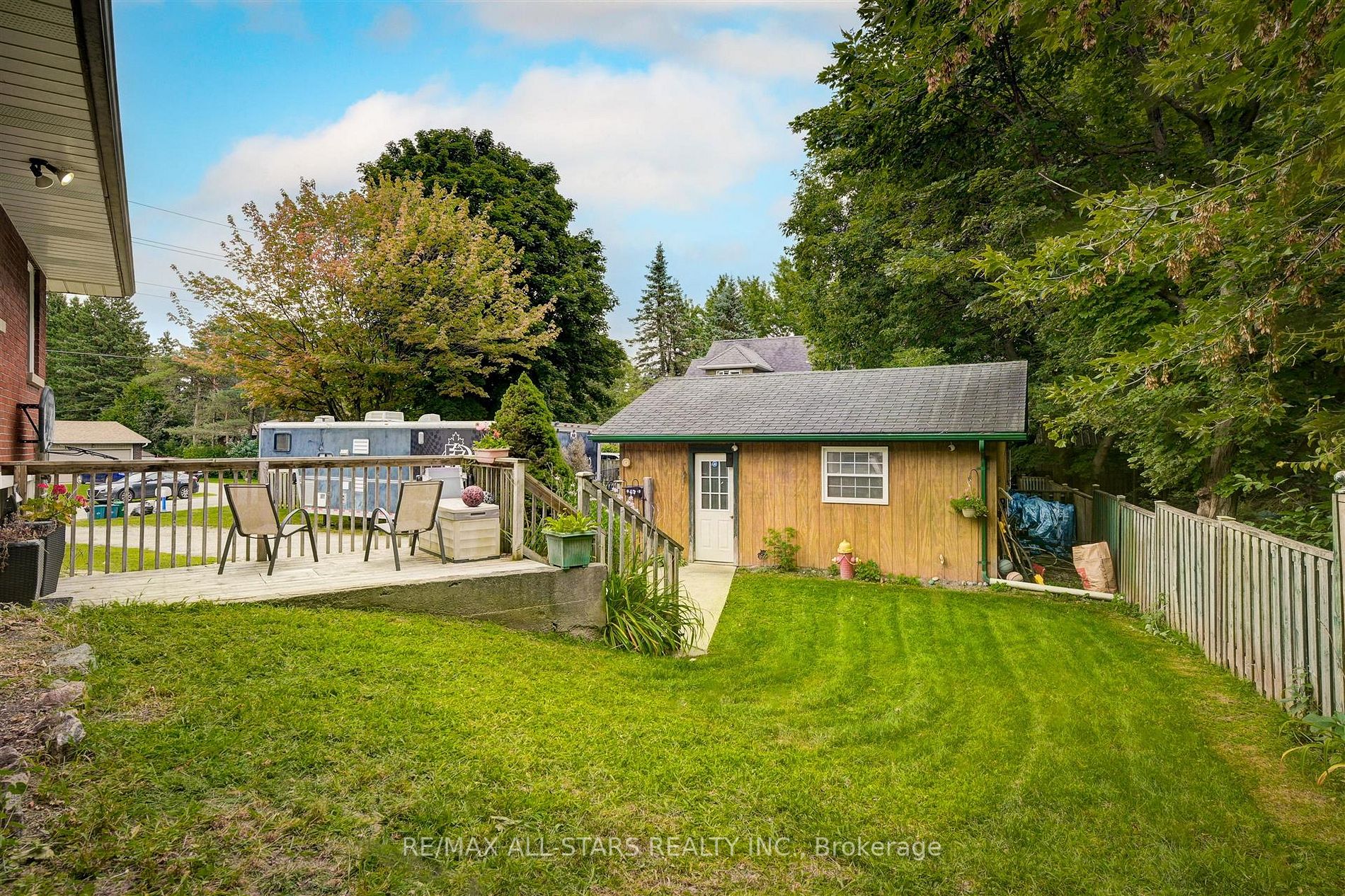 18 Tindall Lane