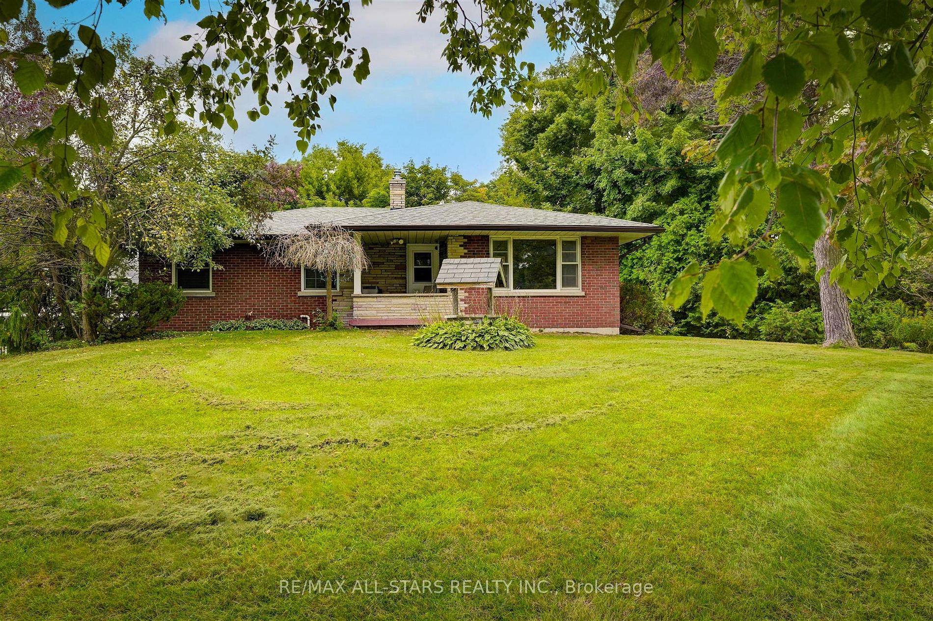 18 Tindall Lane