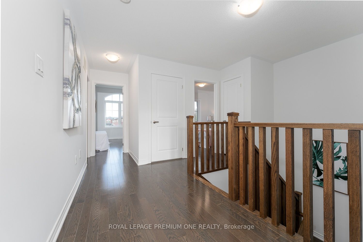 1514 Mcroberts Cres