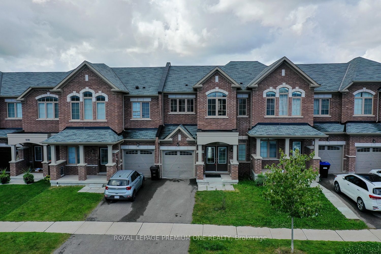 1514 Mcroberts Cres