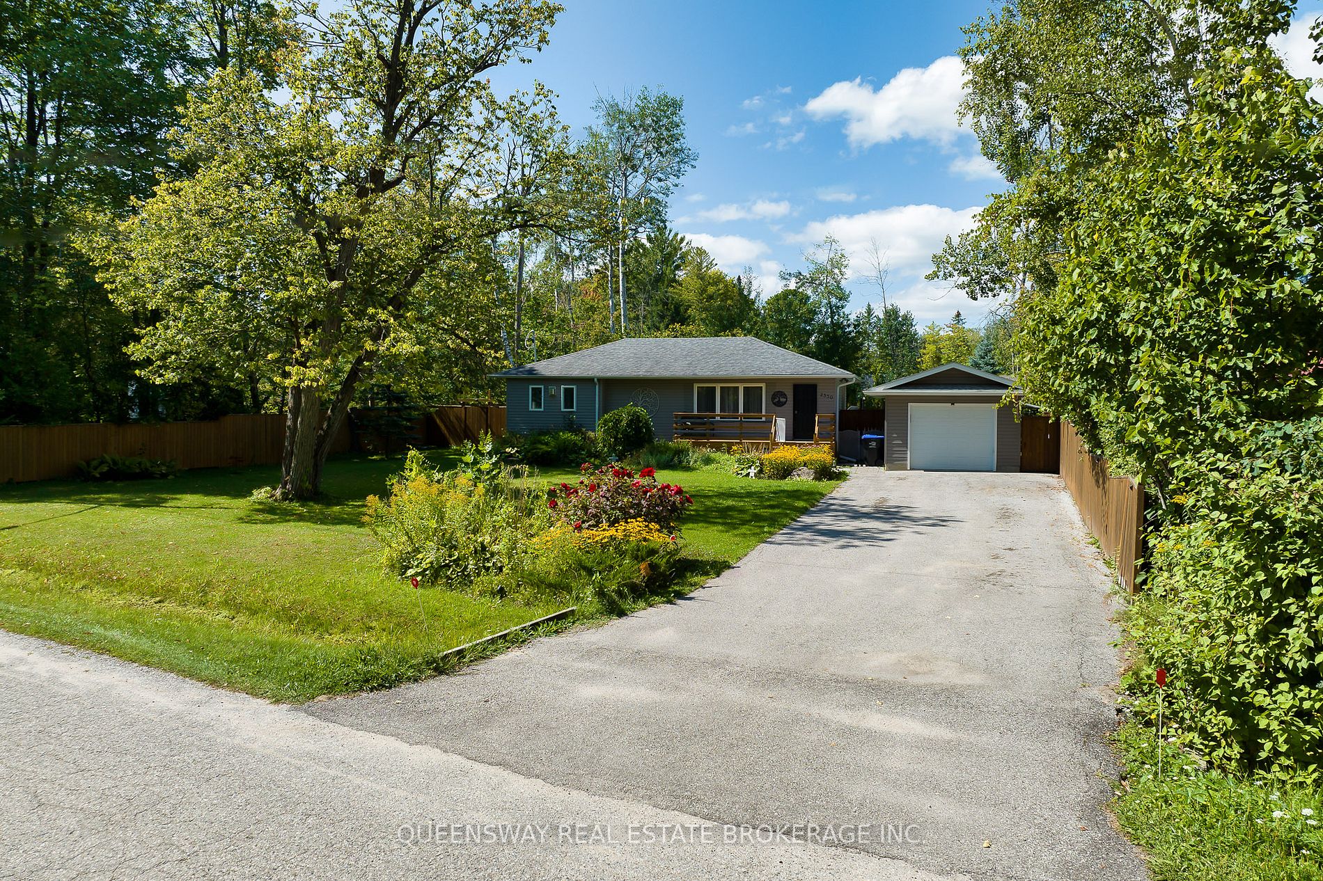 2350 Taylorwoods Blvd