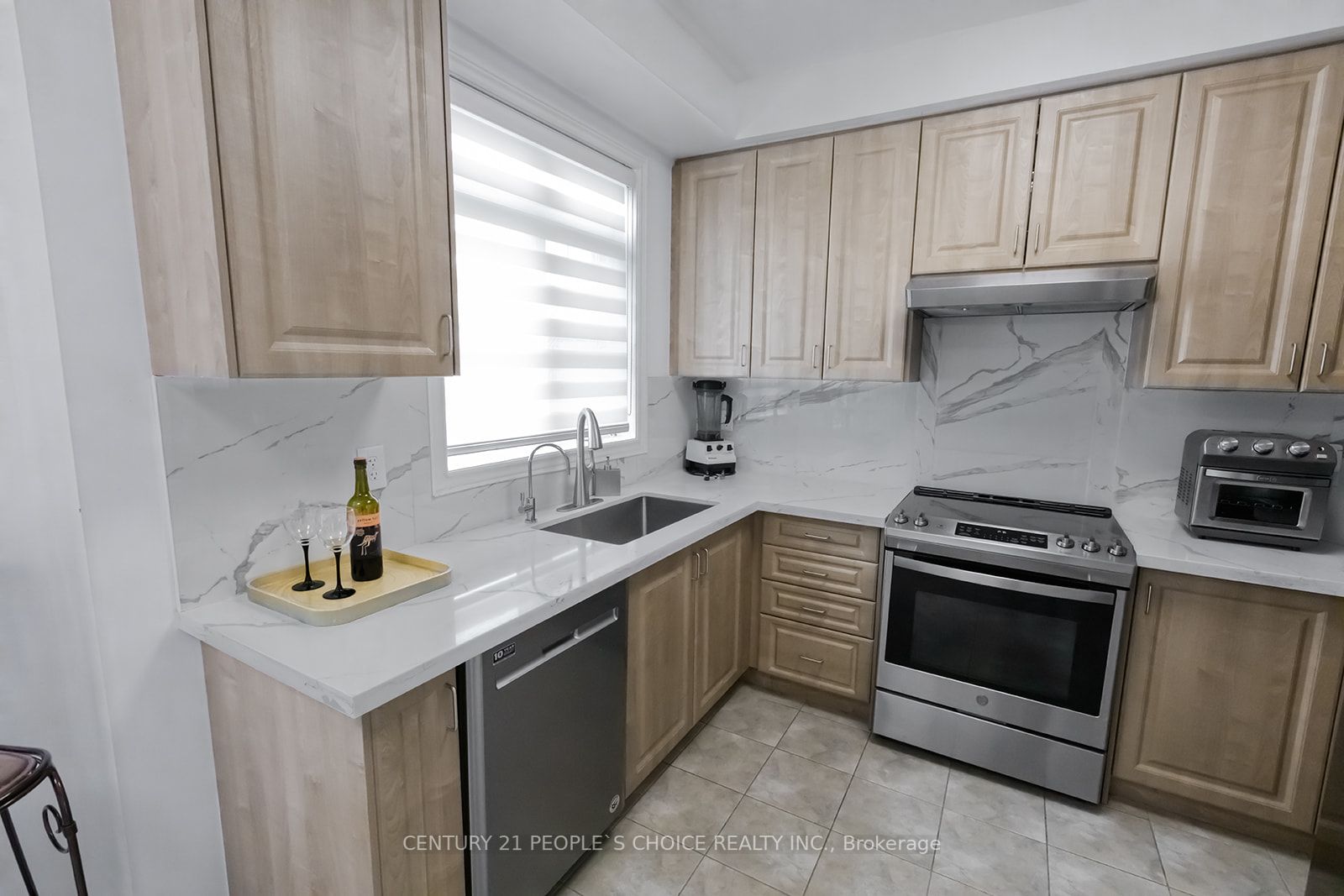 102 Roy Grove Way