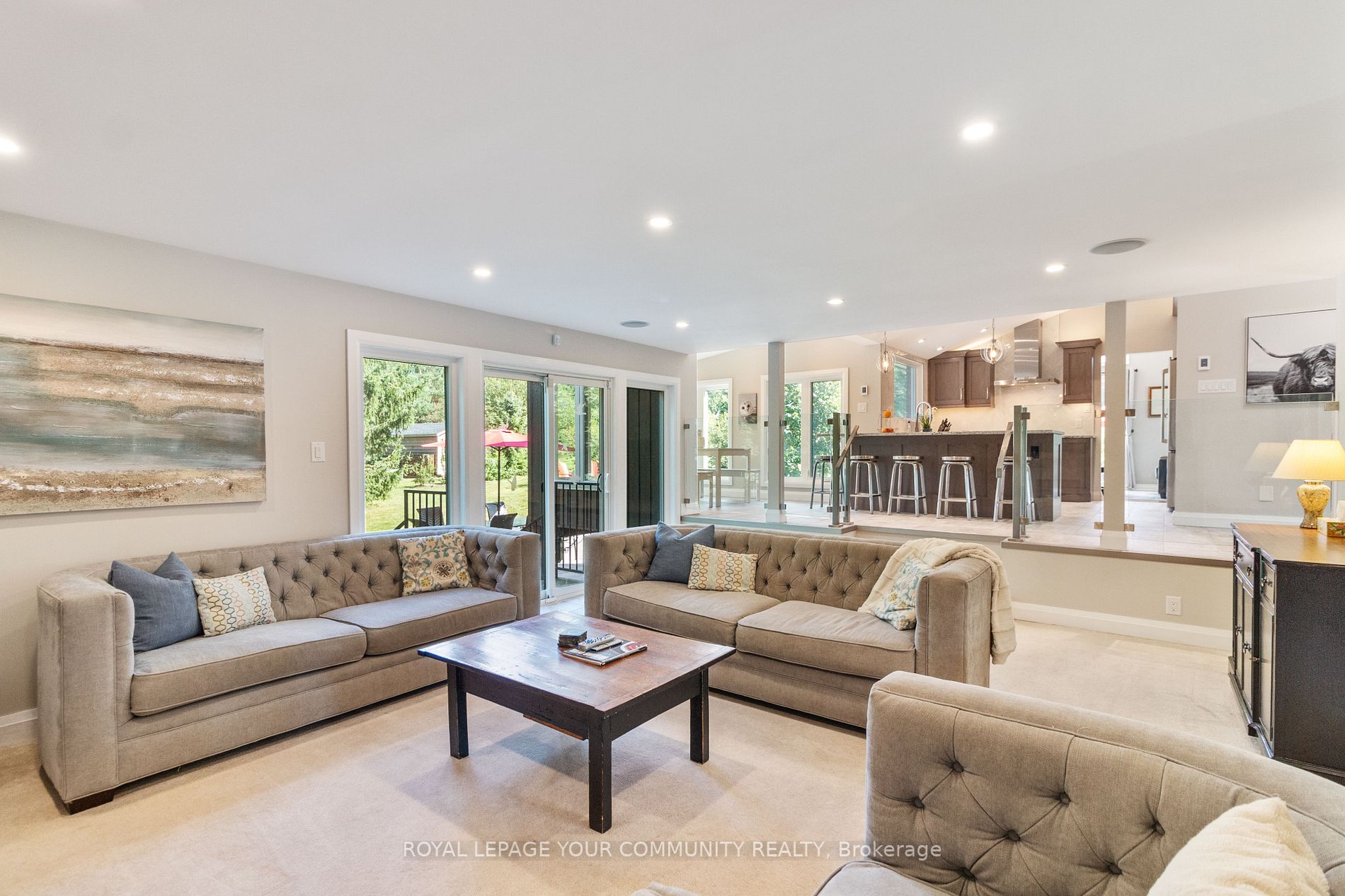 6 Silver Spring Cres