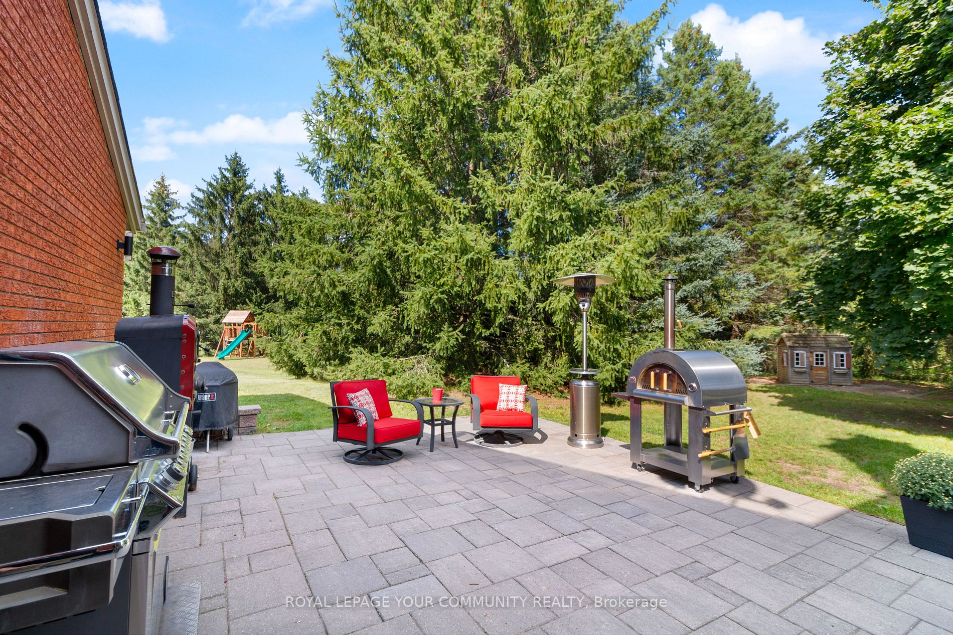 6 Silver Spring Cres