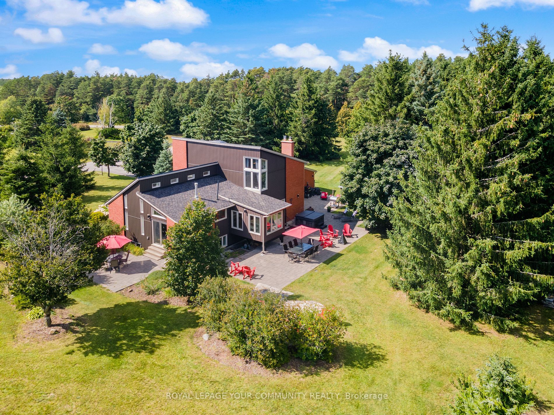 6 Silver Spring Cres