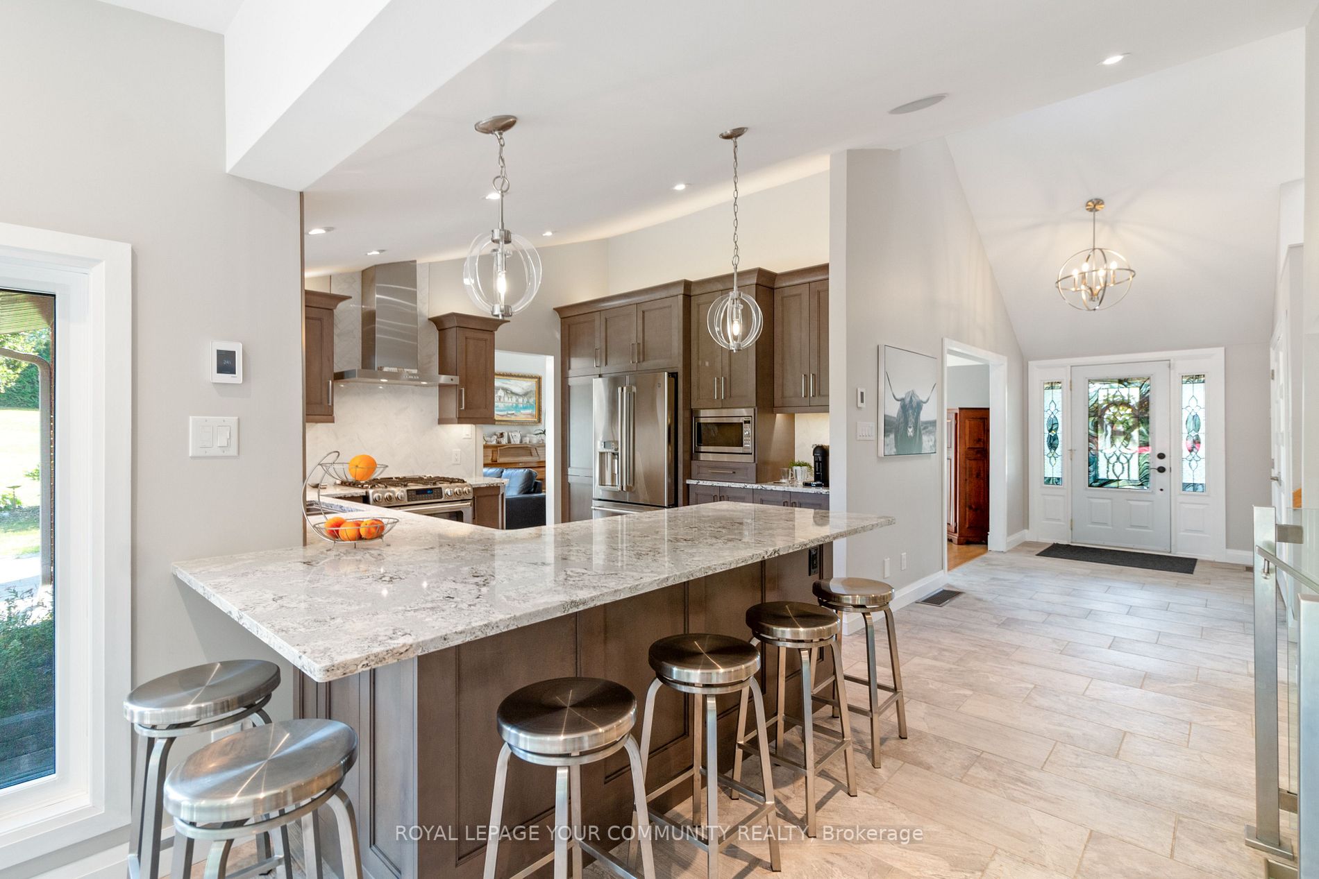 6 Silver Spring Cres