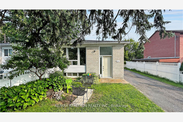 351 Taylor Mills Dr N, Richmond Hill
