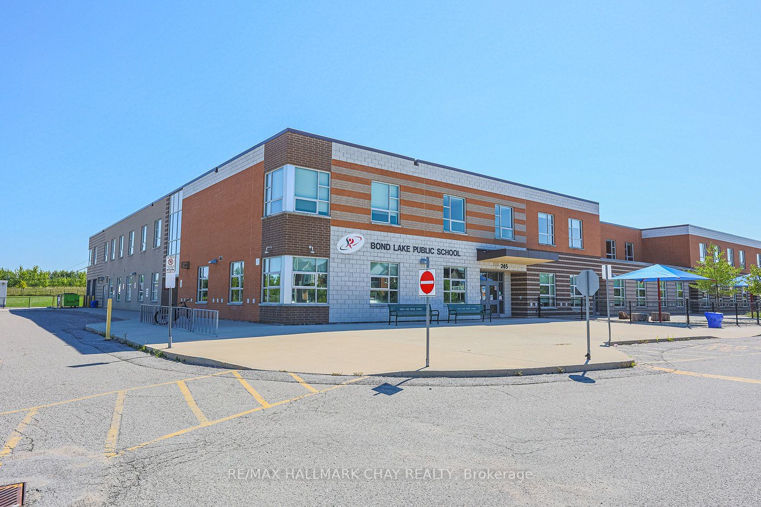 6 Sayers Lane, #16