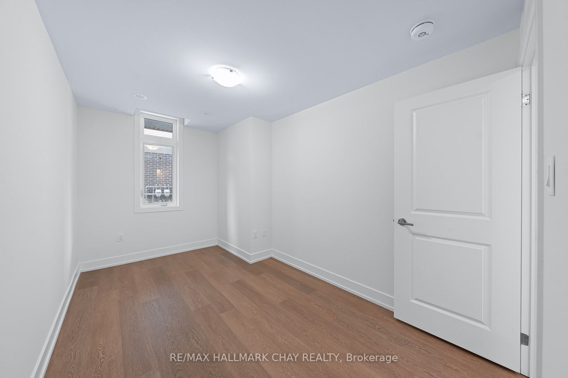 6 Sayers Lane, #16