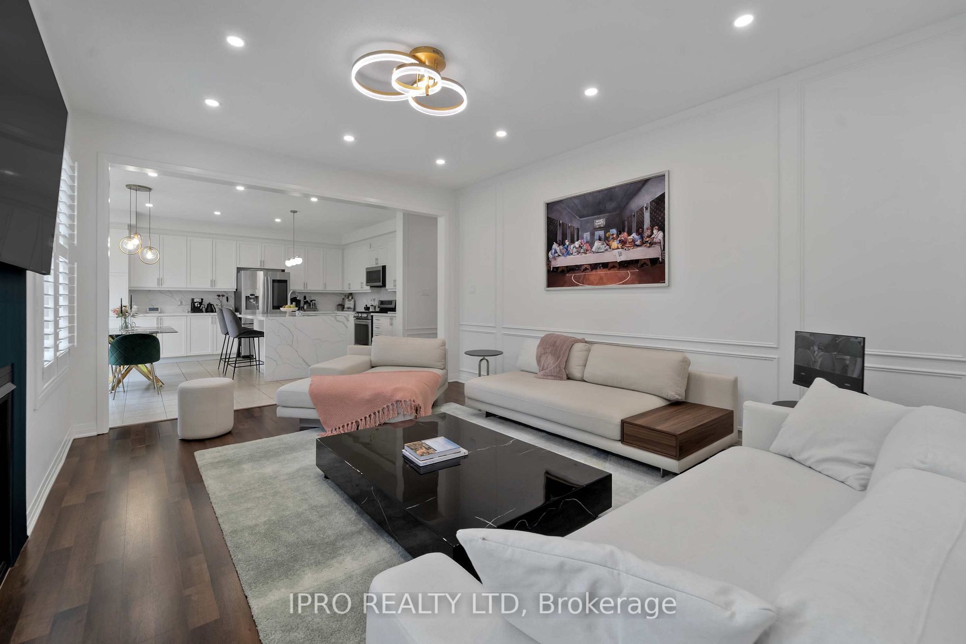 62 Pridham Pl