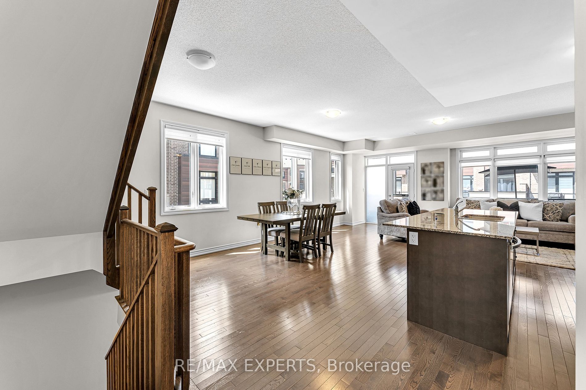 43 Elsinore St