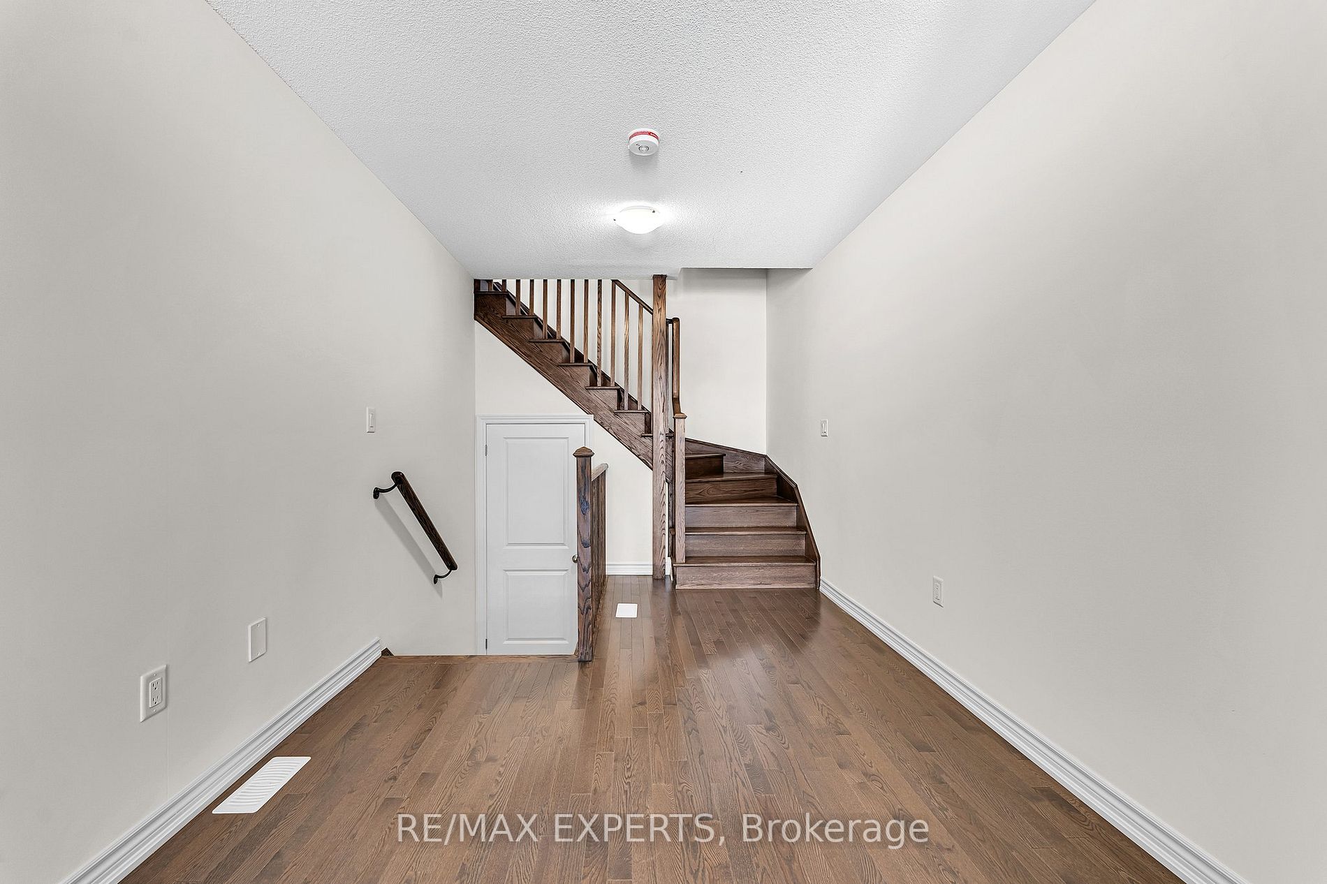 43 Elsinore St