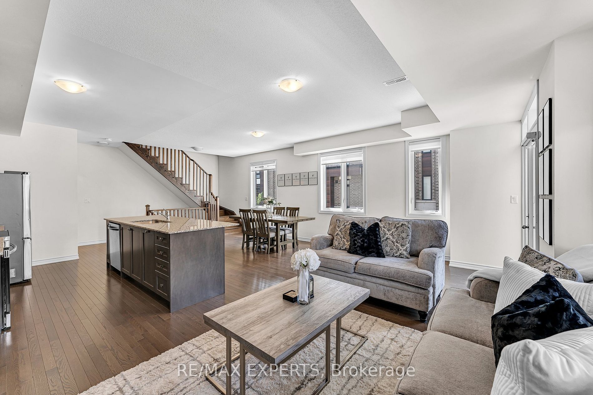 43 Elsinore St
