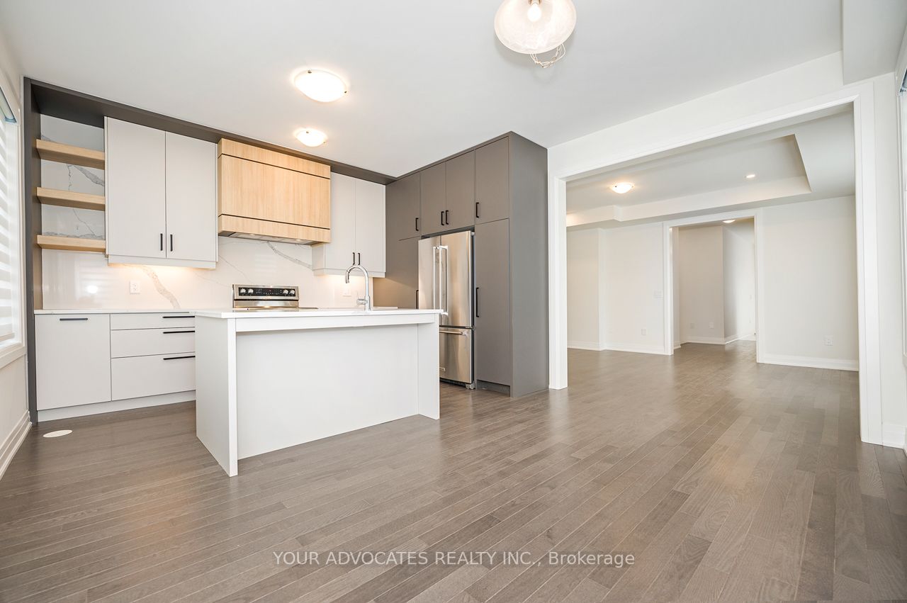 571 New England Crt