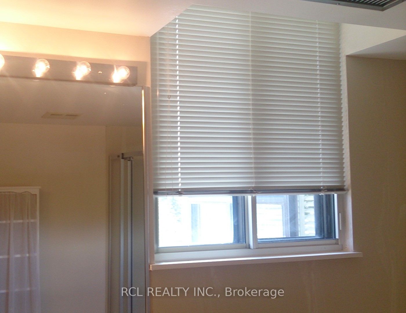 20 Harding Boulevard W, #301