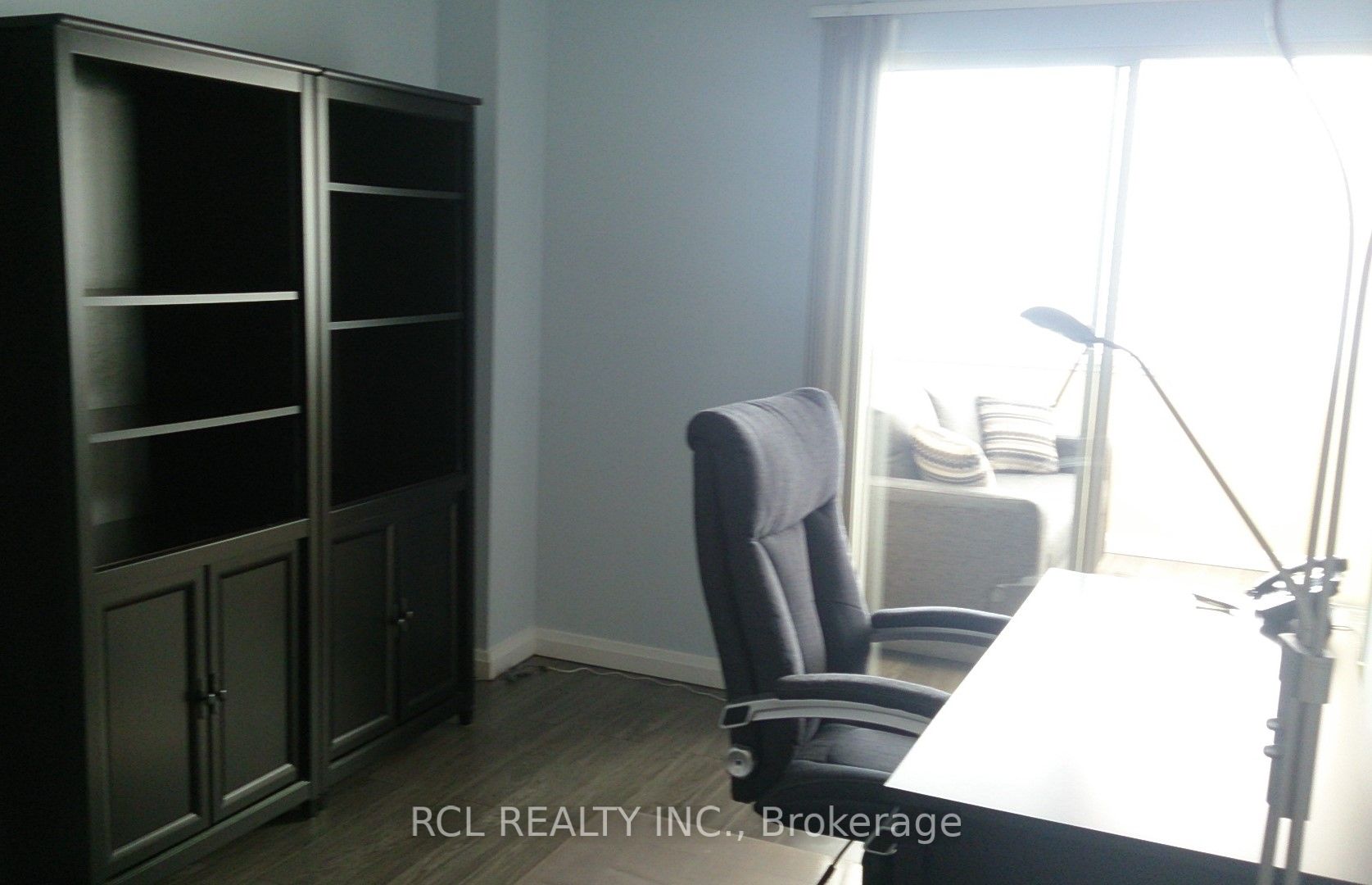 20 Harding Boulevard W, #301