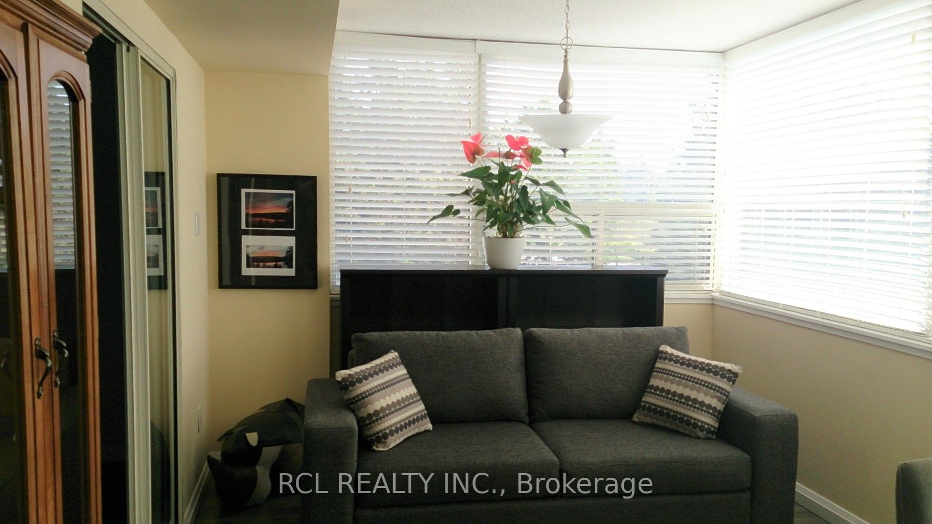 20 Harding Boulevard W, #301