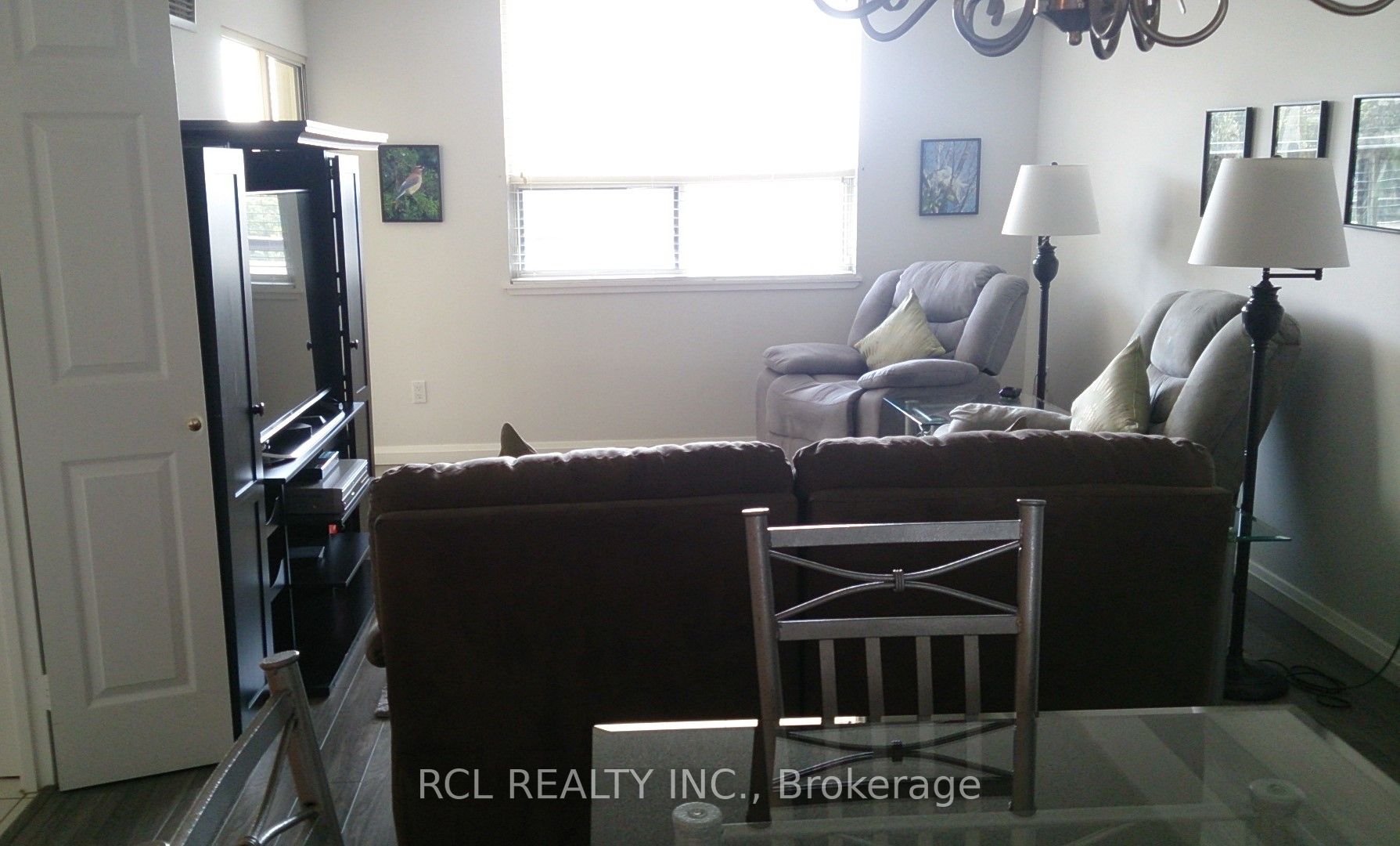 20 Harding Boulevard W, #301
