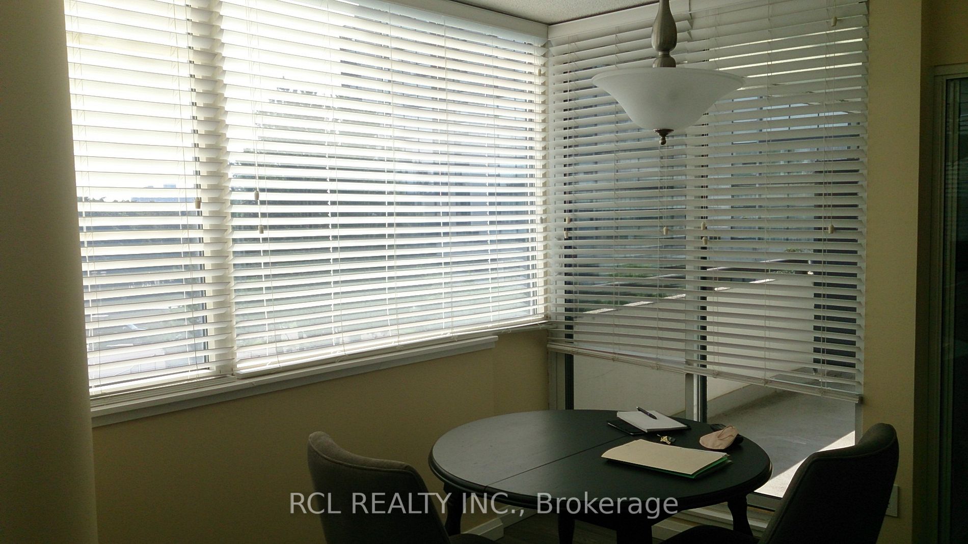 20 Harding Boulevard W, #301