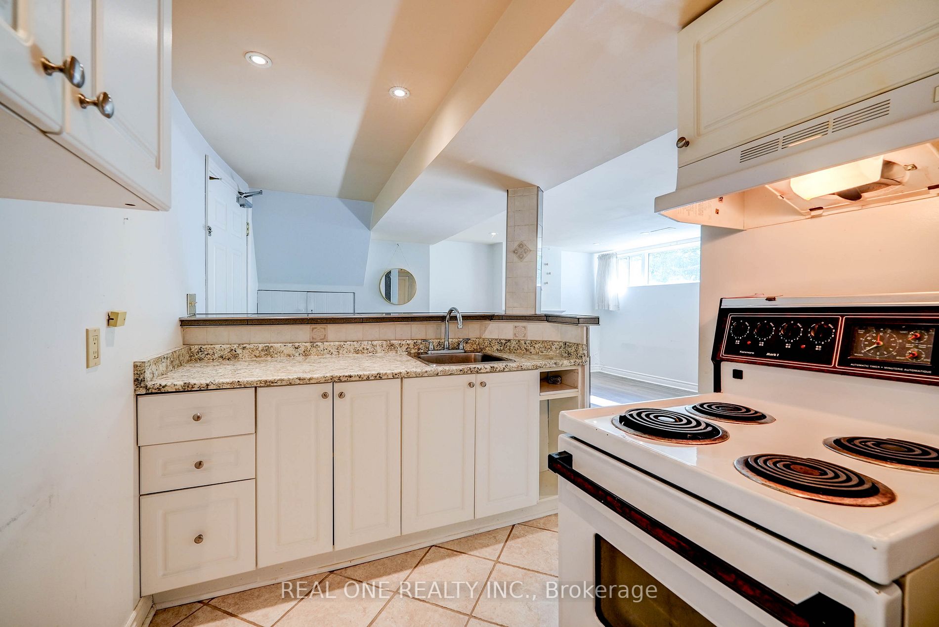 167 Felix Rd