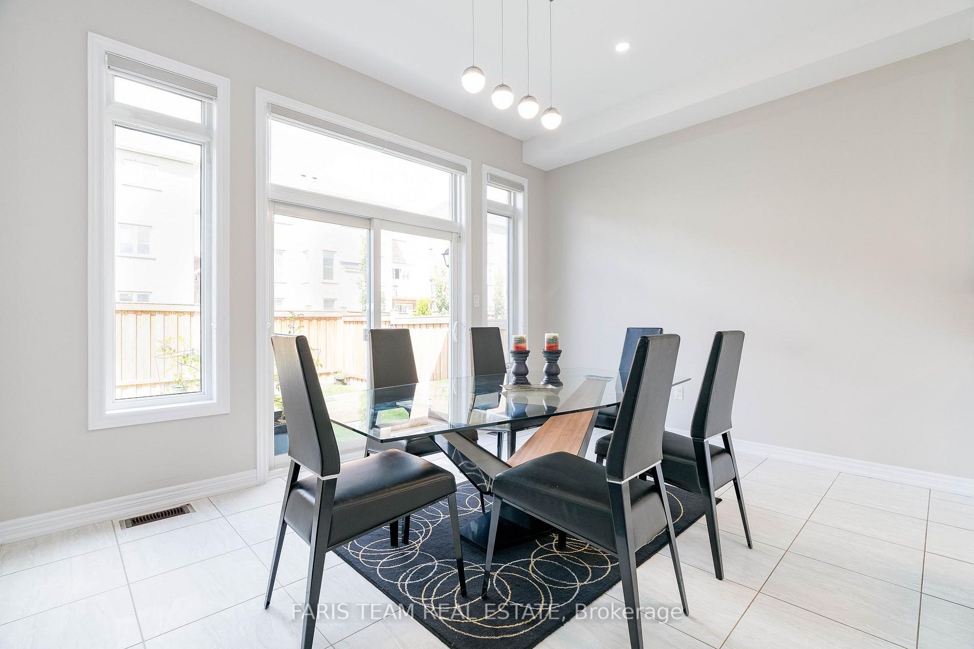 10 Flay Court