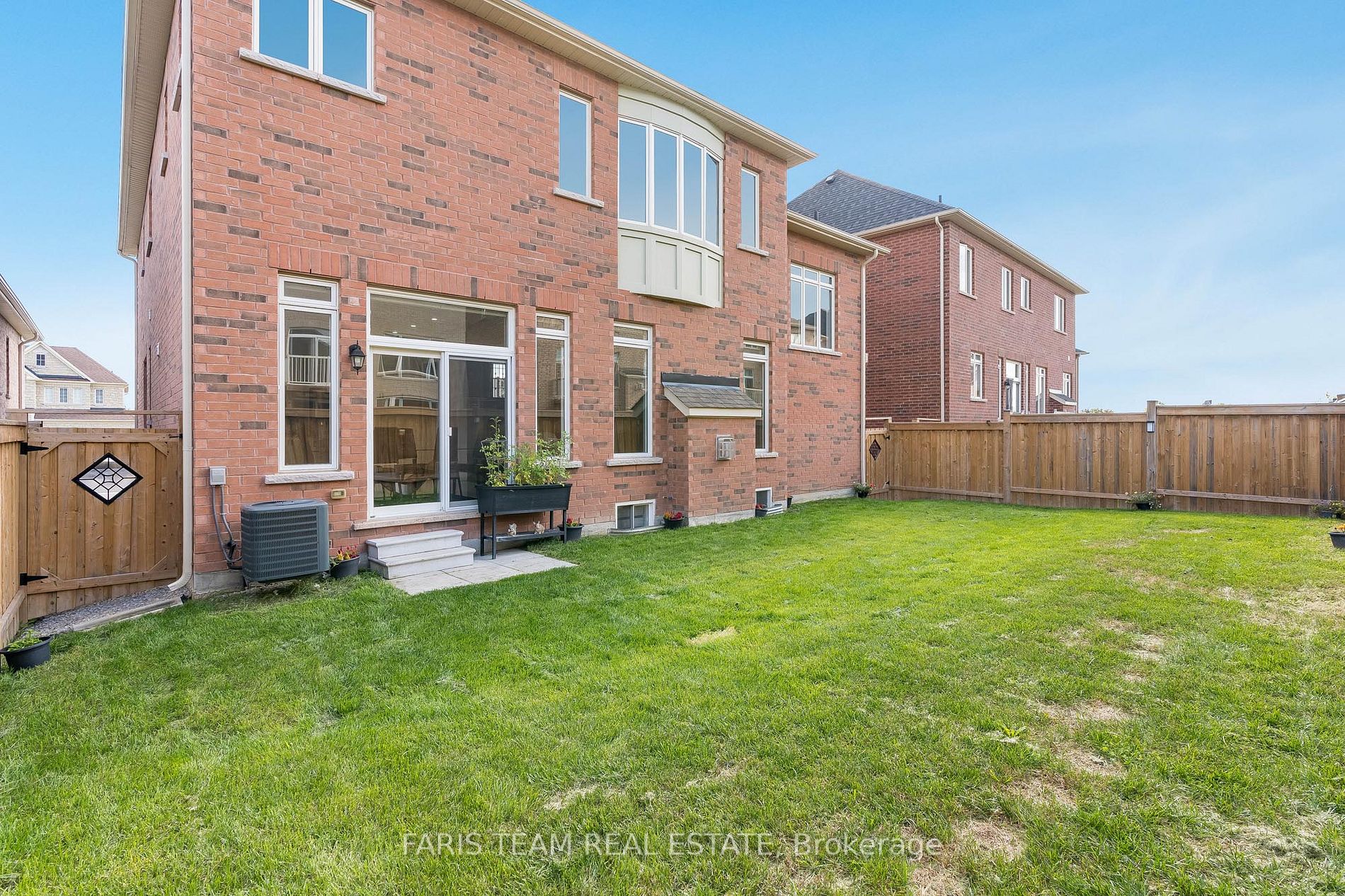 10 Flay Court