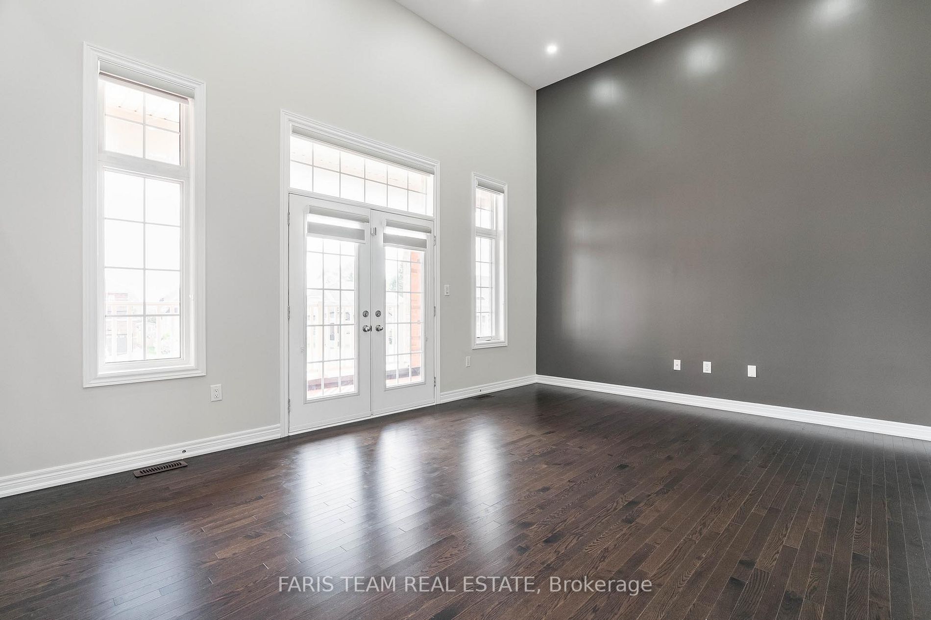 10 Flay Court