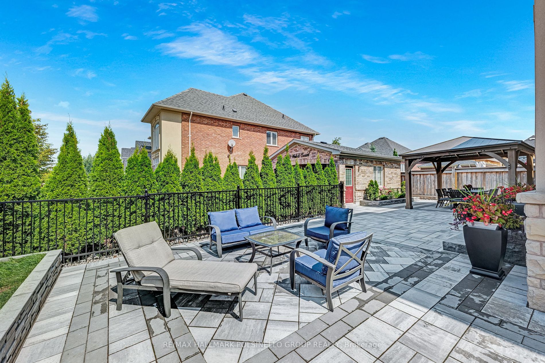 61 Weslock Cres