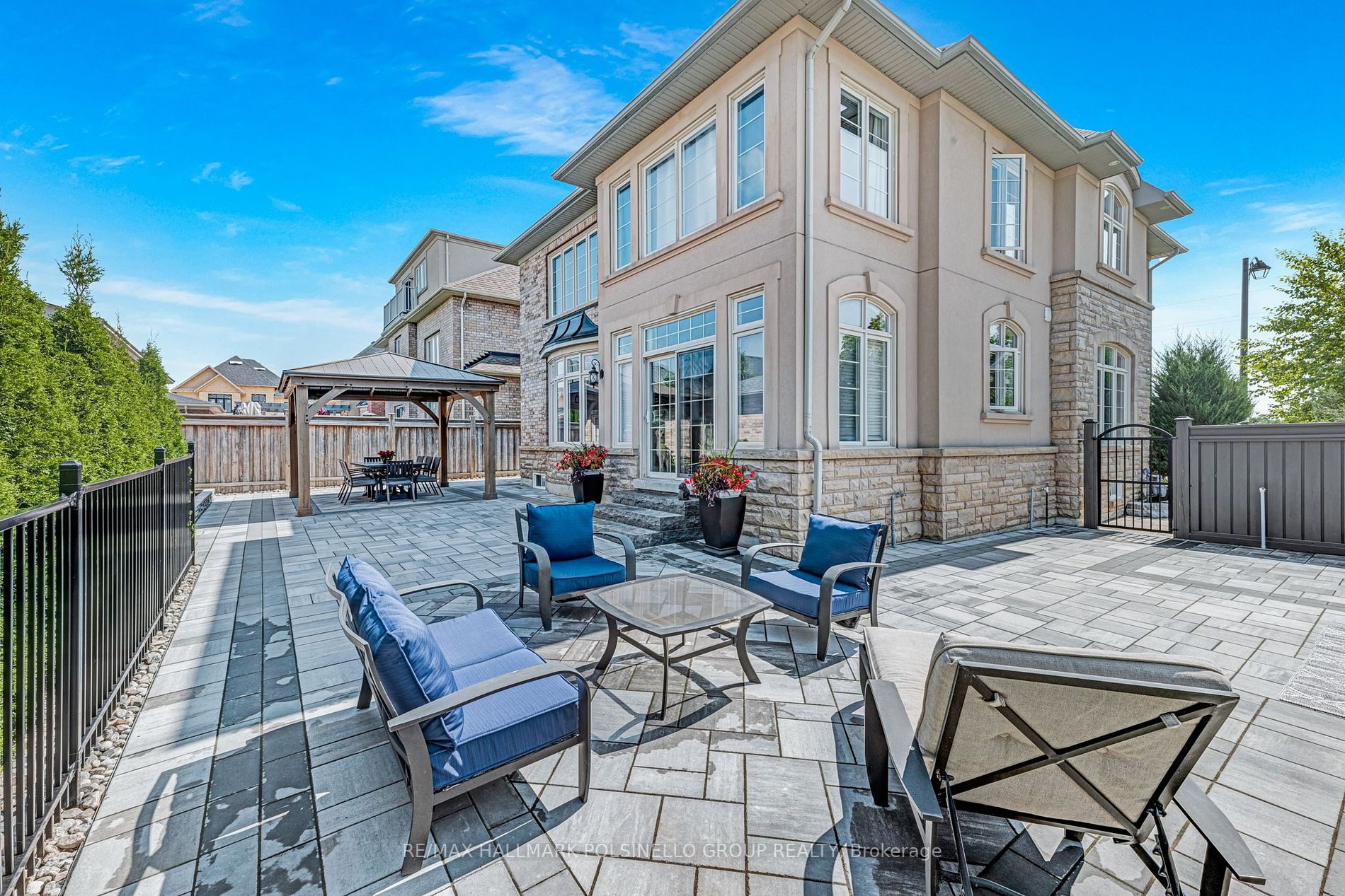 61 Weslock Cres