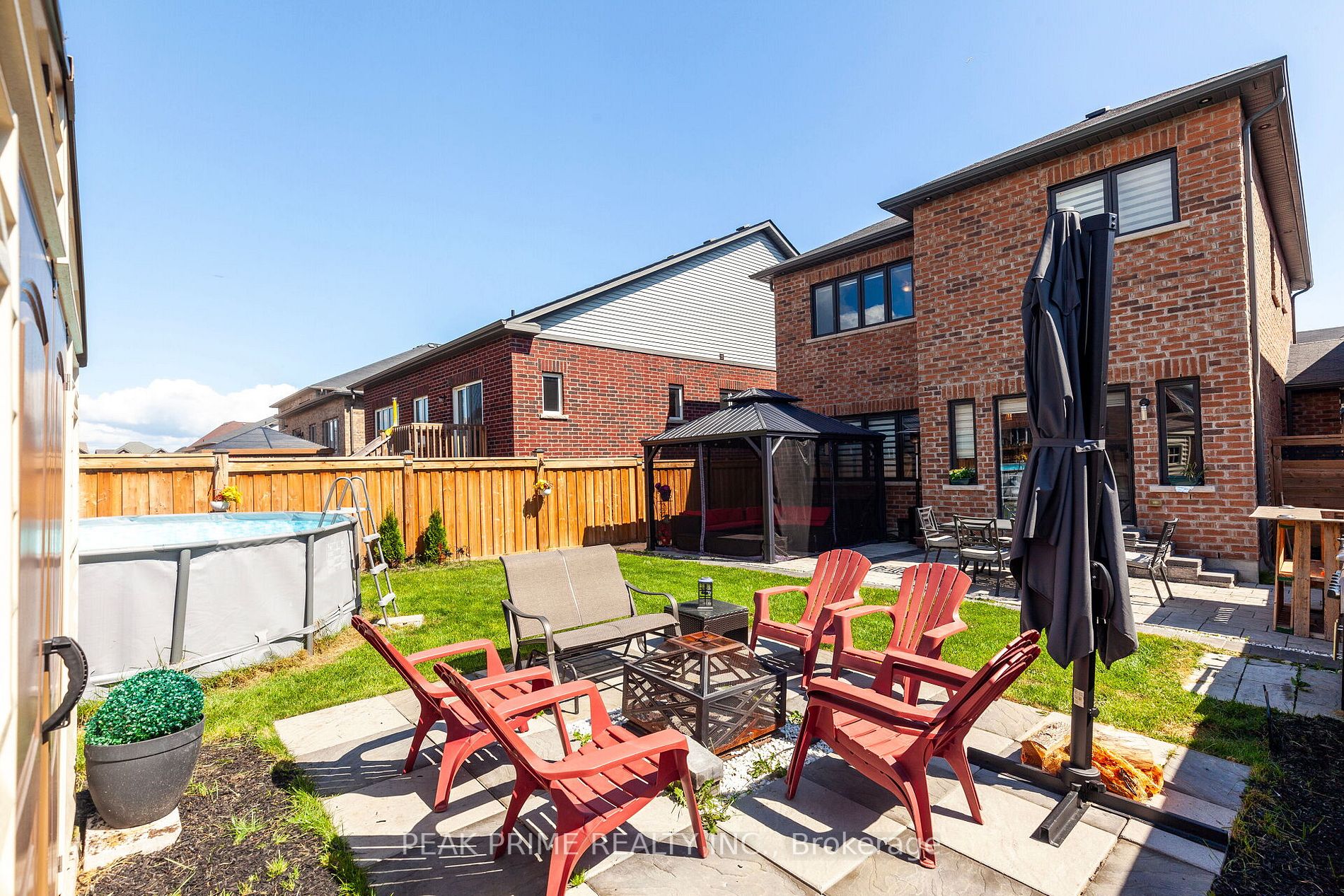 1534 Farrow Cres