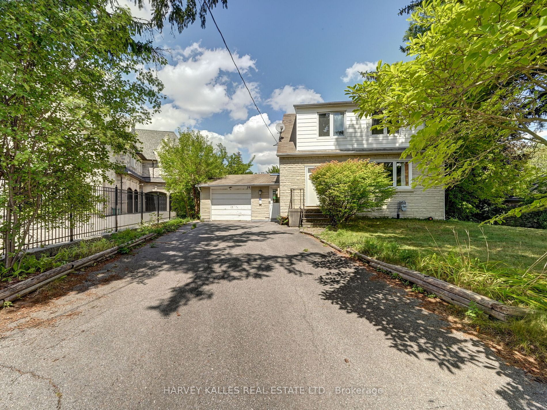 29 Boyle Dr
