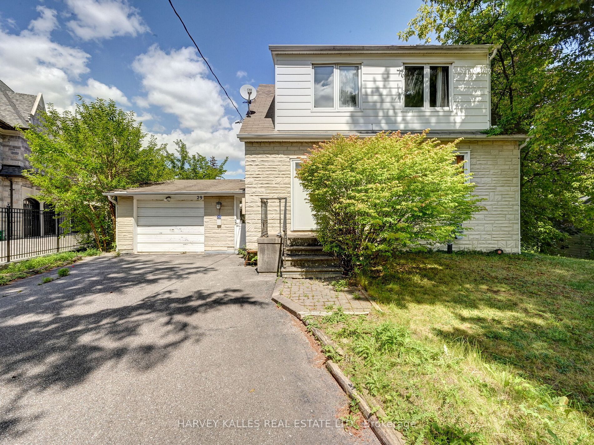 29 Boyle Dr