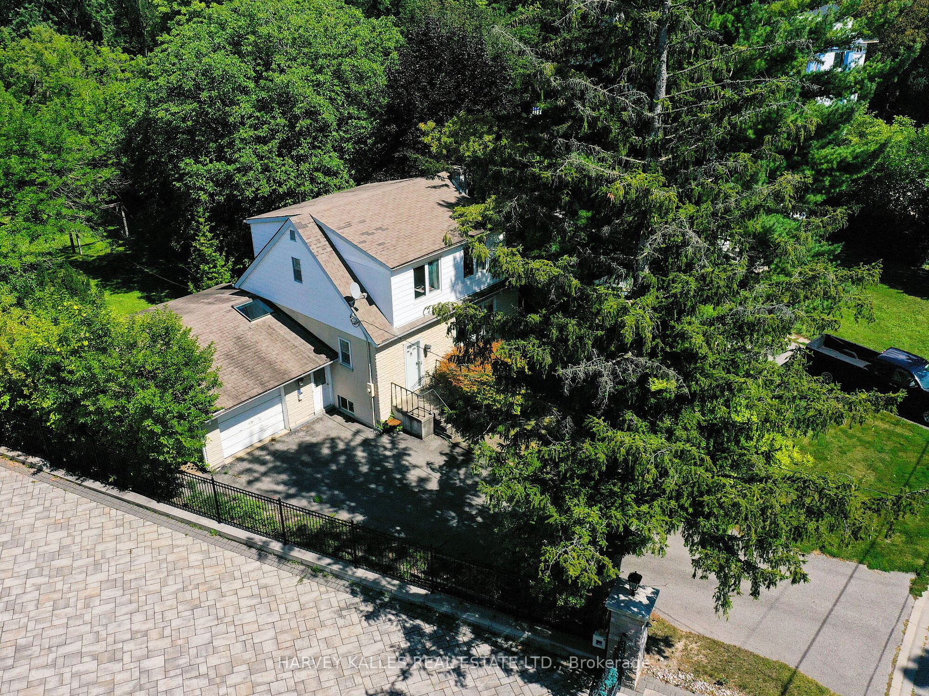 29 Boyle Dr